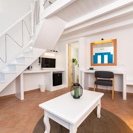 Seaside Breeze Otel Kamári Dış mekan fotoğraf